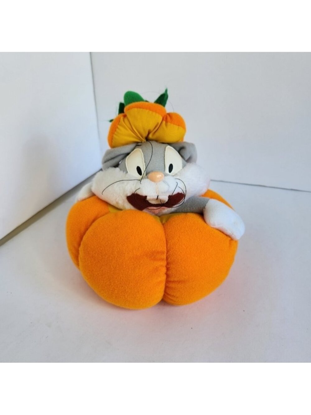 Bugs Bunny Pumpkin Plush 1997 Warner Bros Looney Tunes Halloween Fall 90s 1990s